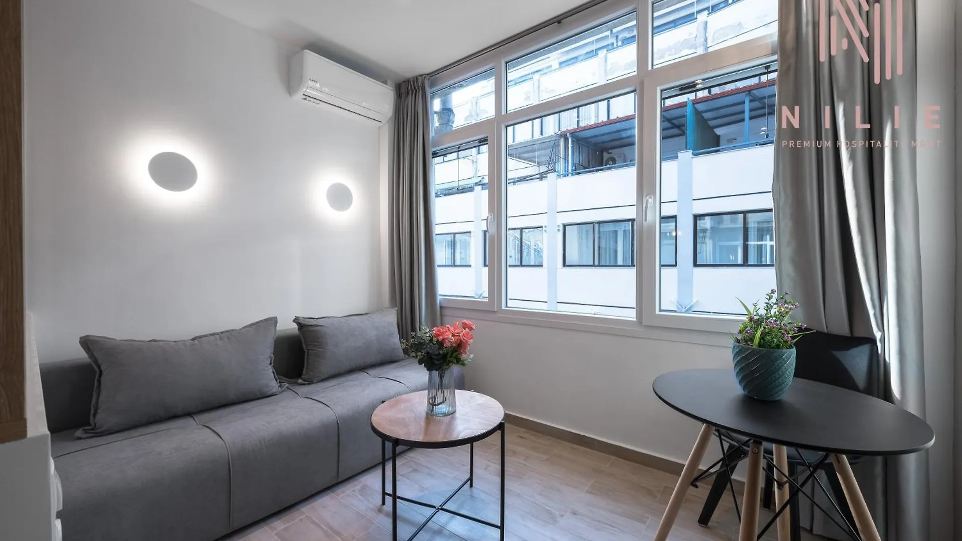 V1, Nilie Hospitality Mgmt Apartment Salonic